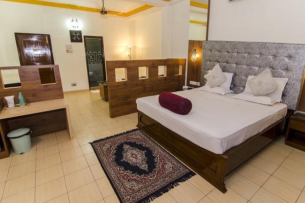 Hotel Little Palace Dibrugarh Buitenkant foto