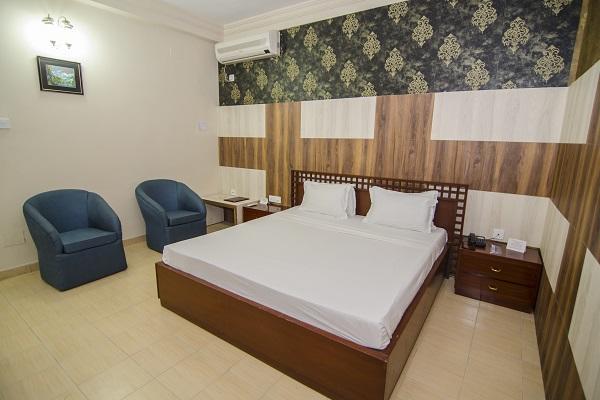 Hotel Little Palace Dibrugarh Buitenkant foto